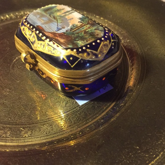 Vintage 19th century hand painted makeup/snuff box - Picture 4 of 8